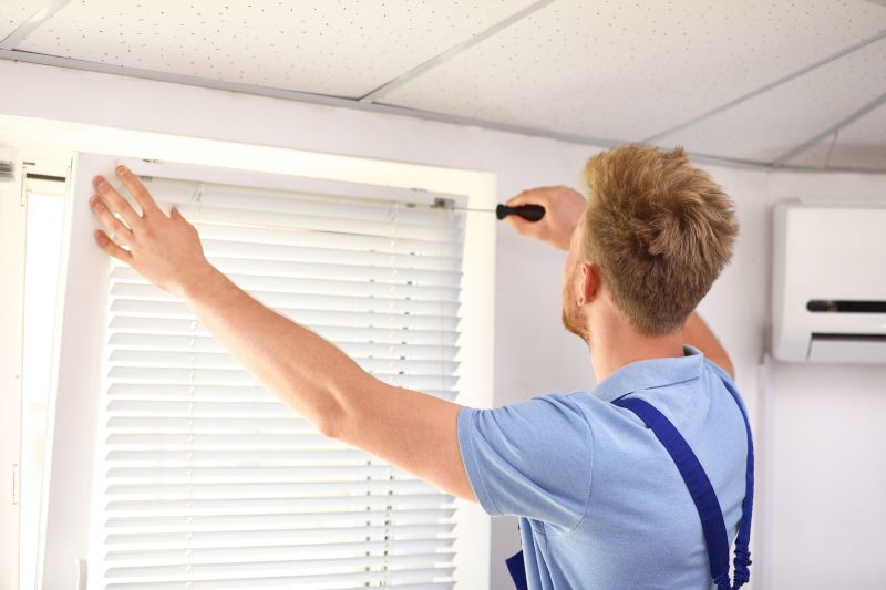 Professional Blind Repair Technicians